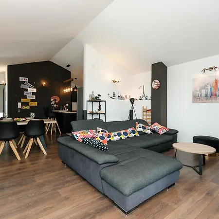 Family Friendly House With A Swimming Pool Plano, - 23937 Holiday home Trogir