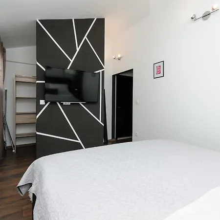 Family Friendly House With A Swimming Pool Plano, - 23937 Vakantiehuis *