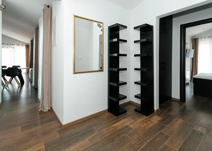 Family Friendly House With A Swimming Pool Plano, - 23937 Traù