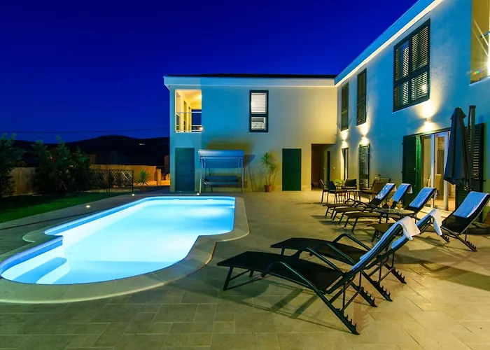Family Friendly House With A Swimming Pool Plano, - 23937 Prázdninový dům Trogir