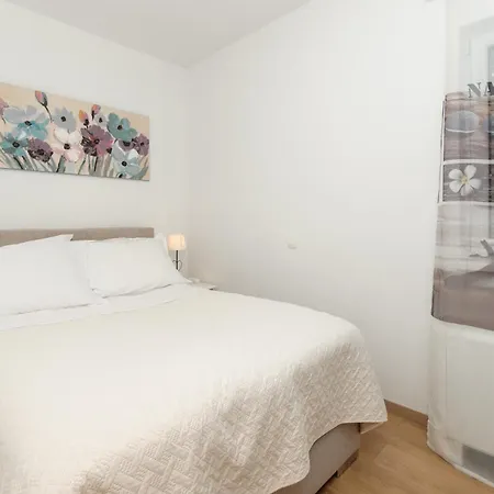 Ferienhaus Family Friendly House With A Swimming Pool Plano, - 23937